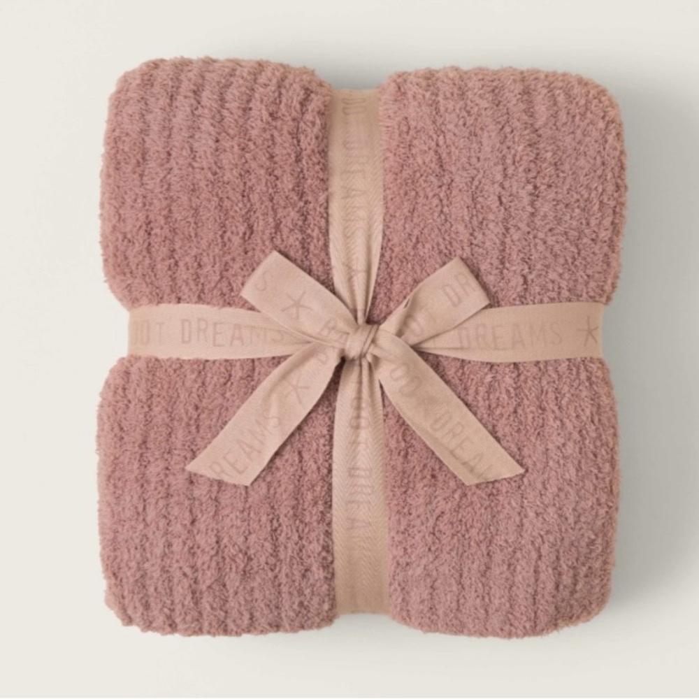 Barefoot Dreams CozyChic Stacked Rib Border Blanket